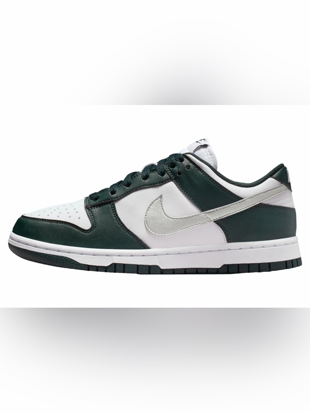 NWOB Nike Dunk Low Seaweed Metallic Silver Women’s Size 6